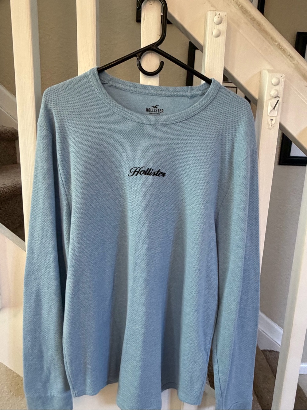 Hollister Men's Pale Blue Crewneck Thermal Sweater